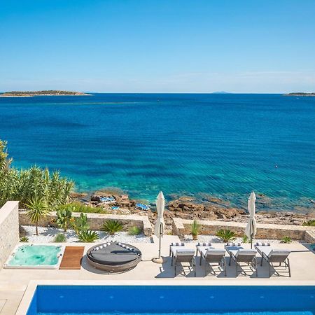 Villa Carisma Island 비스 외부 사진