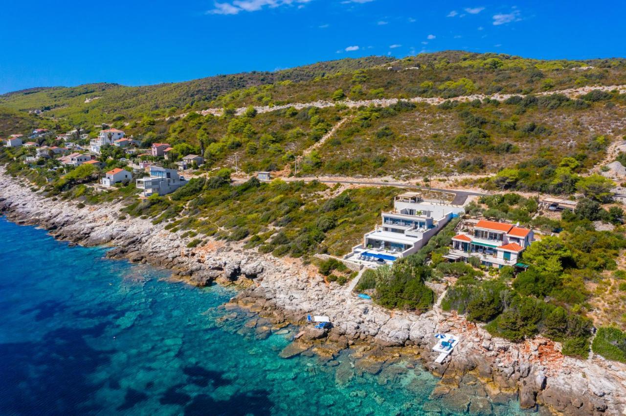 Villa Carisma Island 비스 외부 사진