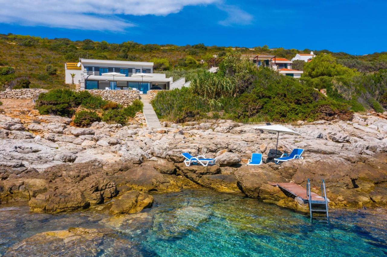 Villa Carisma Island 비스 외부 사진