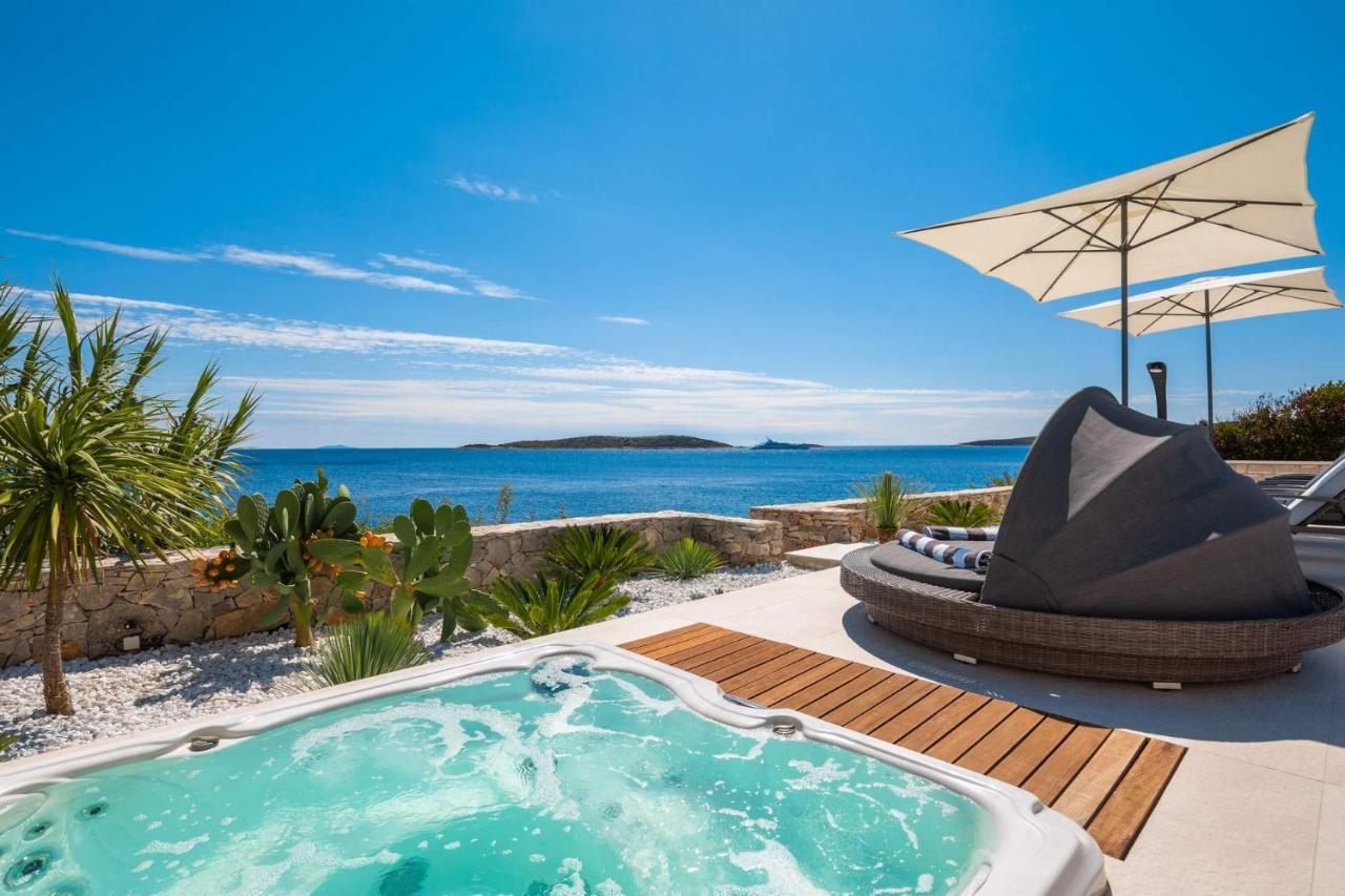 Villa Carisma Island 비스 외부 사진