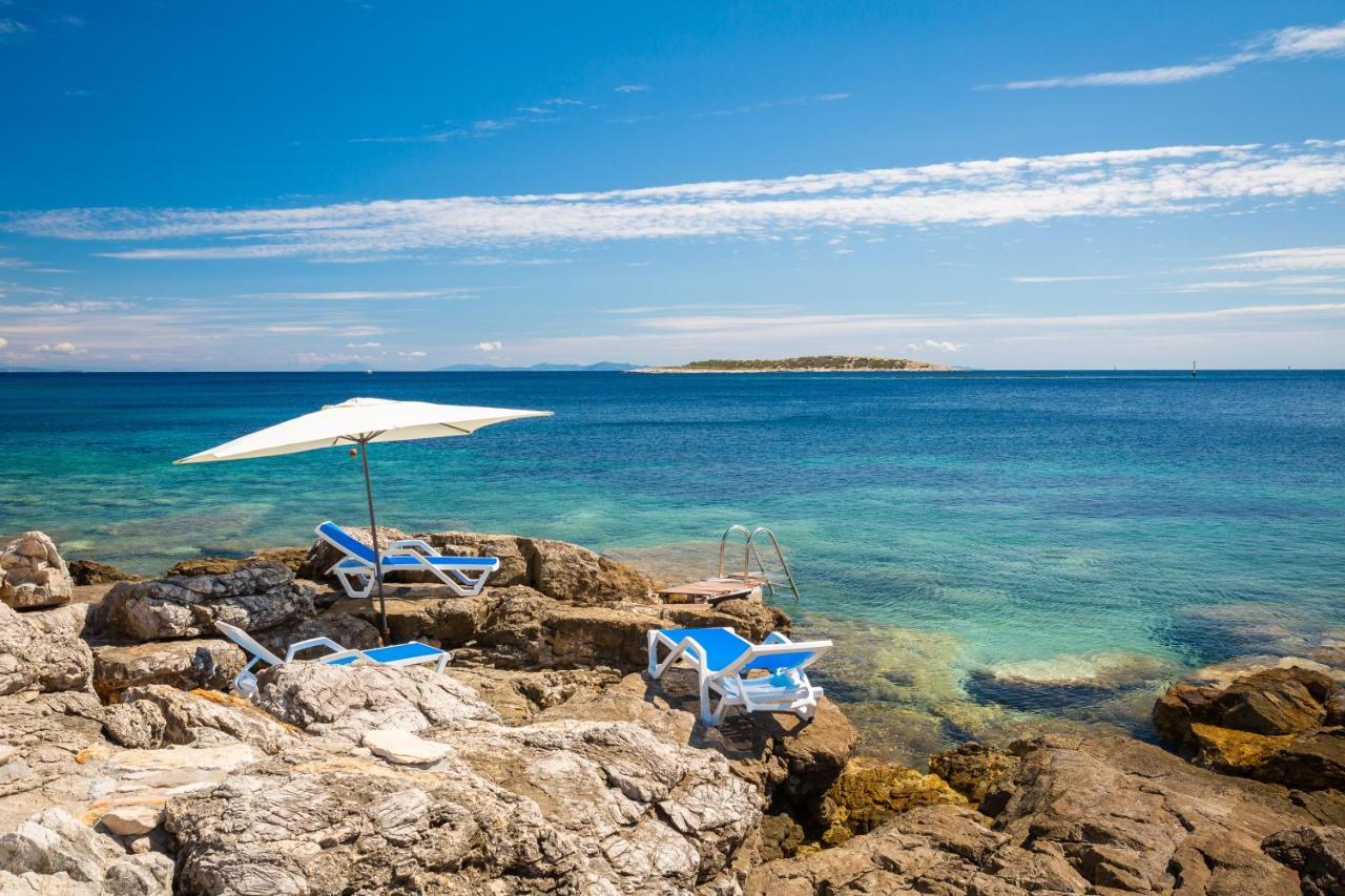 Villa Carisma Island 비스 외부 사진