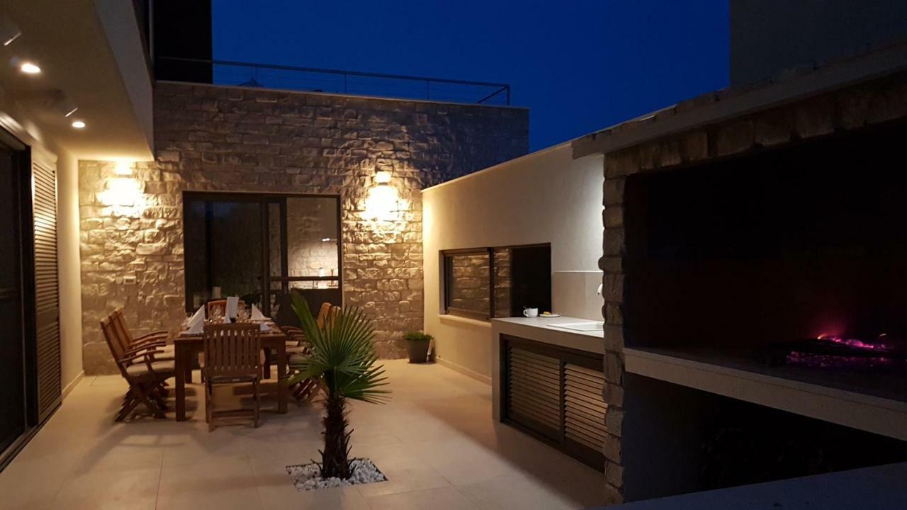Villa Carisma Island 비스 외부 사진